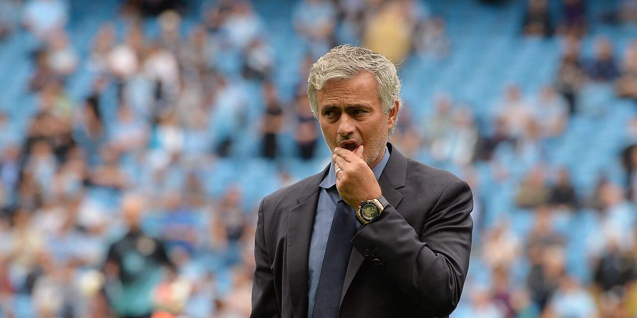 Mourinho sluit vertrek bij Chelsea ondanks slechte start uit
