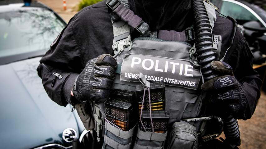 Vijf arrestaties in Rotterdam voor voorbereiden terroristisch misdrijf