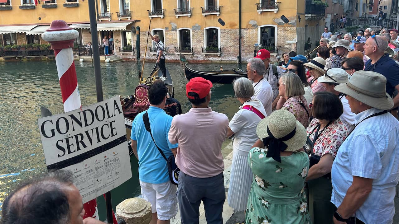 Venice is tired of mass tourism: ban speakers and large groups |  outside