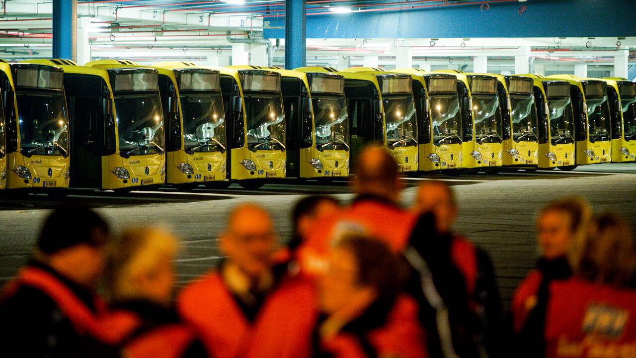Vakbonden dreigen met staking in streekvervoer op 30 april en 1 mei