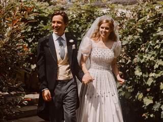 Britse koningshuis geeft foto's huwelijk prinses Beatrice vrij
