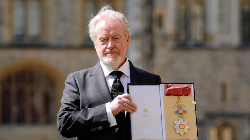 Regisseur Ridley Scott ontvangt hoogste Britse onderscheiding