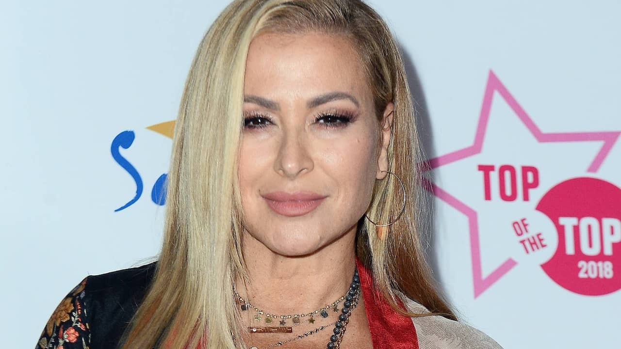 Anastacia Is Considering Moving To The Netherlands With Her Sister Teller Report