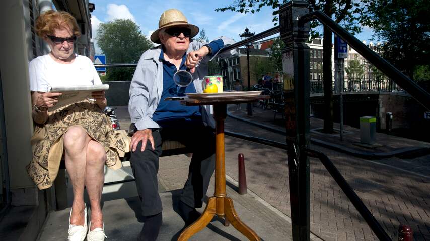 Vooral ouderen en laagopgeleiden zijn pessimistisch over leven in Nederland