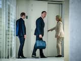 Rutte bespreekt asielinstroom met VVD-fractie, Kamerleden vergaderen nu over asielwet