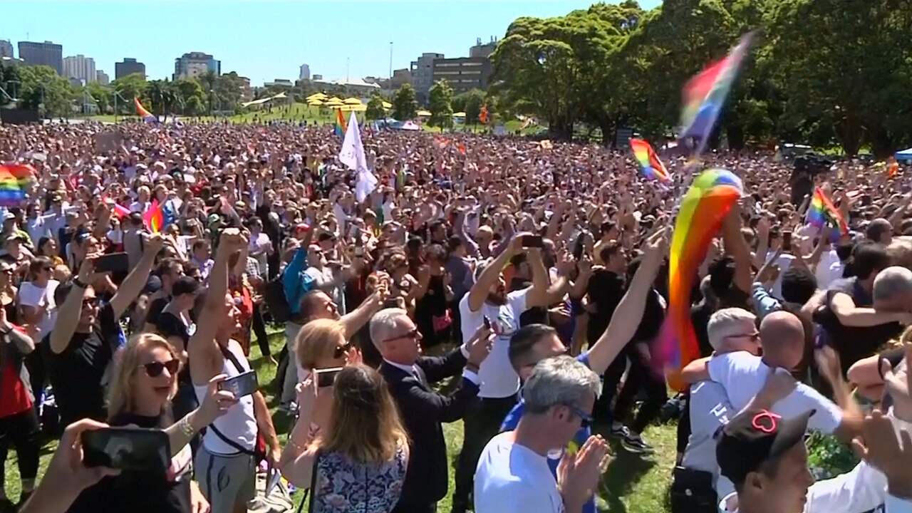 Beeld uit video: Duizenden Australiërs vieren overwinning referendum homohuwelijk
