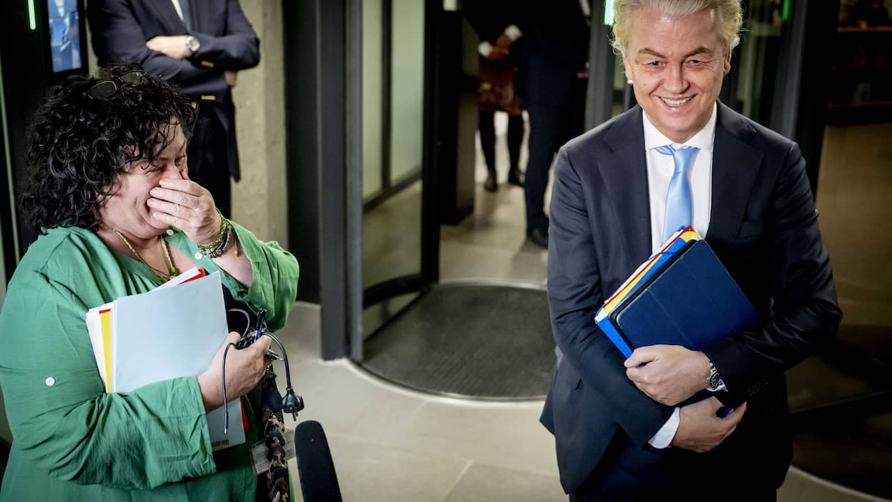 Beeld uit video: Groot contrast bij formatie: Wilders en Van der Plas jolig, Omtzigt somber