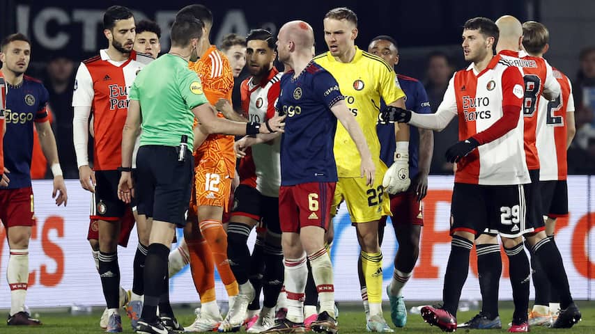 Barcelona Beperkingen Korting Ajax verslaat Feyenoord in door wangedrag fans ontsierde halve finale beker  | Voetbal | NU.nl