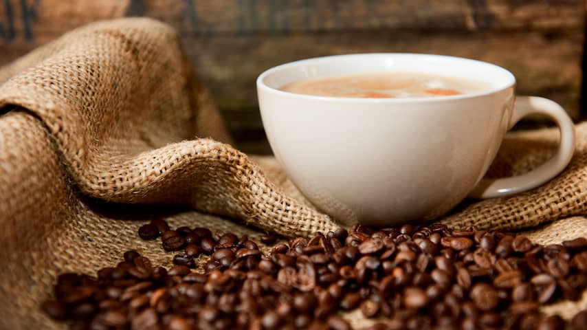 klem kolonie Grand Je dagelijkse kopje koffie wordt duurder en minder lekker | Economie | NU.nl