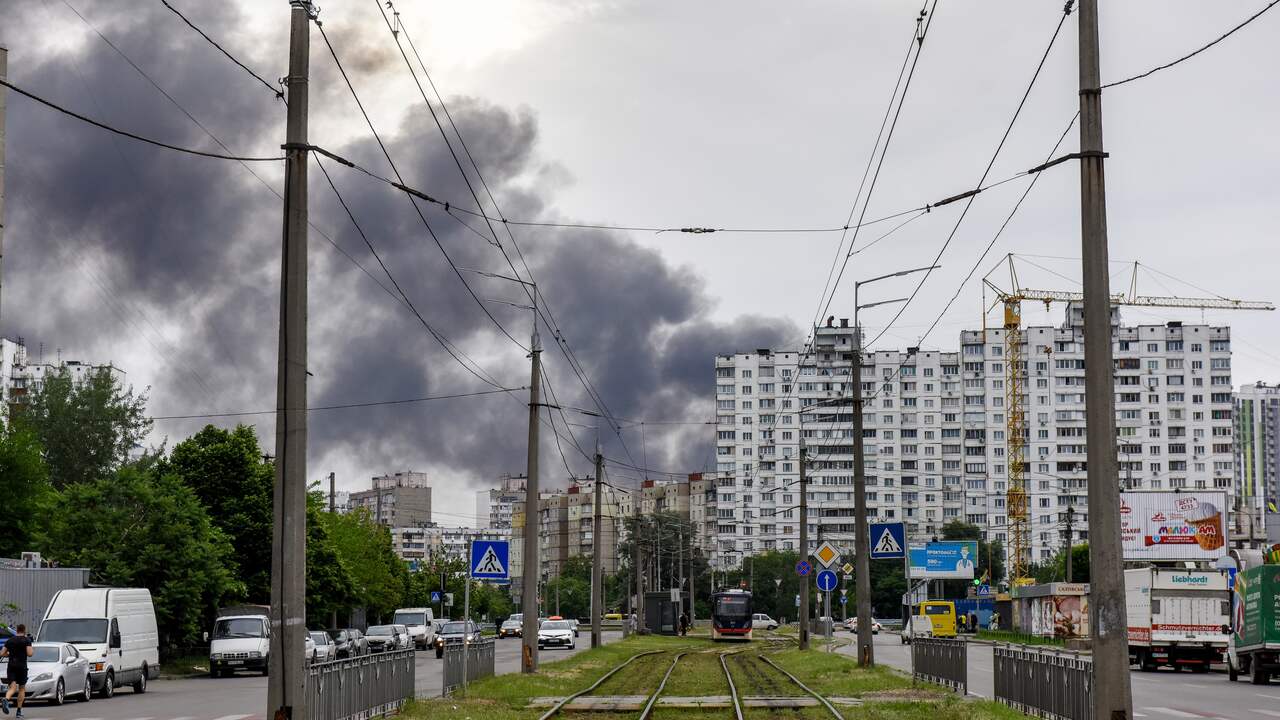 Il fumo era chiaramente visibile su Kiev.