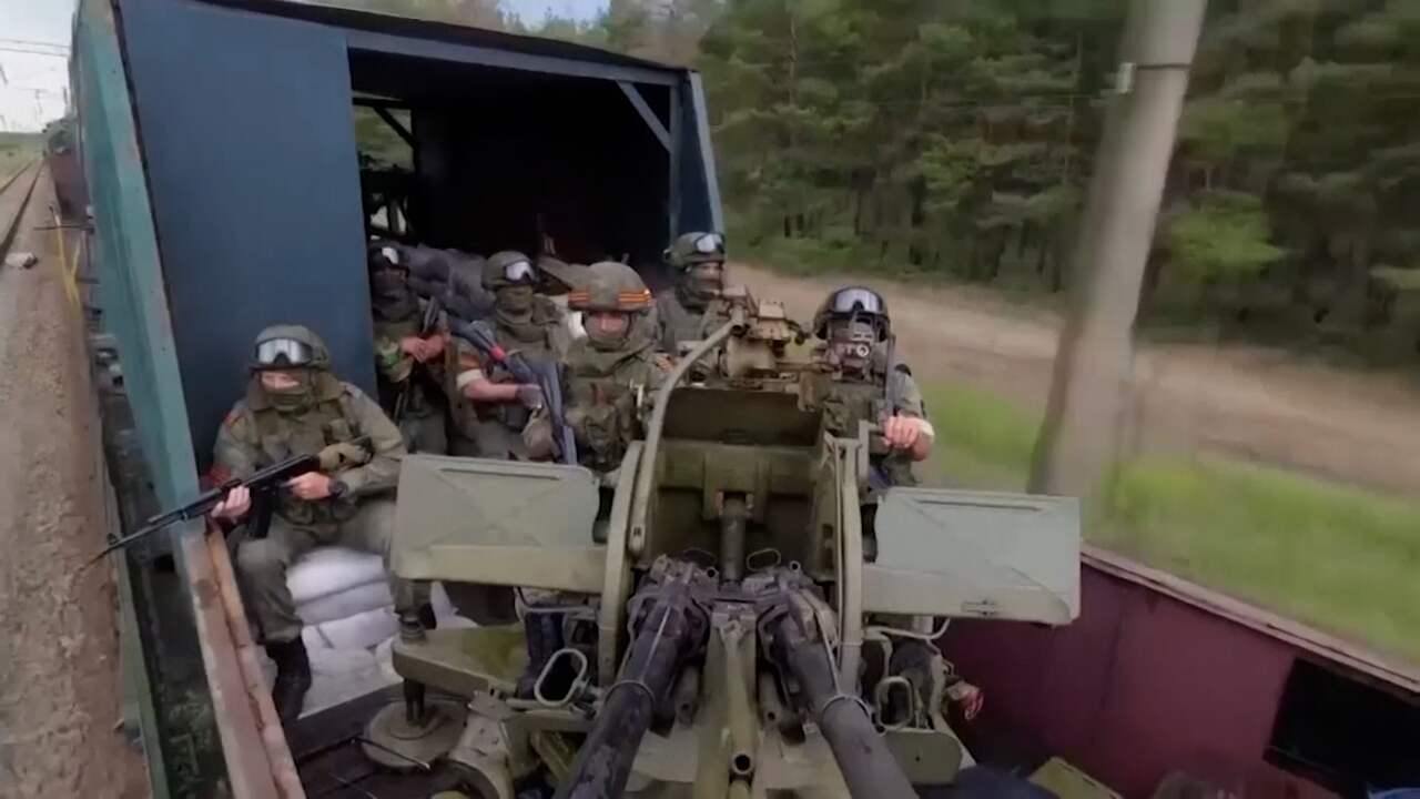 Beeld uit video: Rusland deelt beelden van bewapende trein
