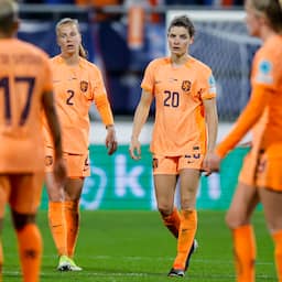 Oranjevrouwen zakken na mislopen olympisch ticket één plek op FIFA-ranglijst