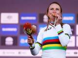 Van Vleuten en Evenepoel winnen prestigieuze wielerprijs Vélo d'Or