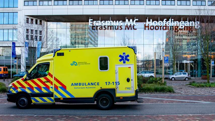 Coronacijfers van afgelopen week: aantal besmettingen bijna gehalveerd