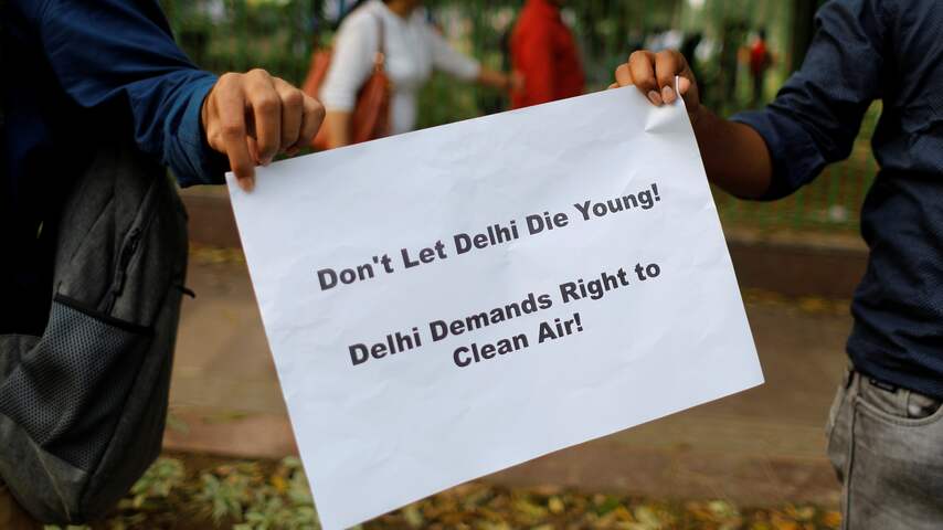 Beperkt lucht- en wegverkeer door noodtoestand wegens smog in New Delhi