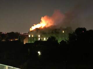 Brandweer Londen rukt massaal uit voor brand in luxe flatblok