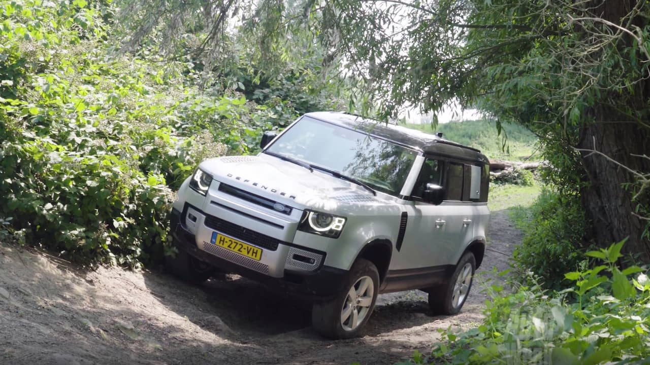 First Driving Test Enter The Terrain With The Land Rover Defender Teller Report