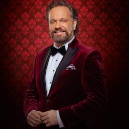 Carlo Boszhard speelt nachtclubeigenaar in Moulin Rouge! De Musical