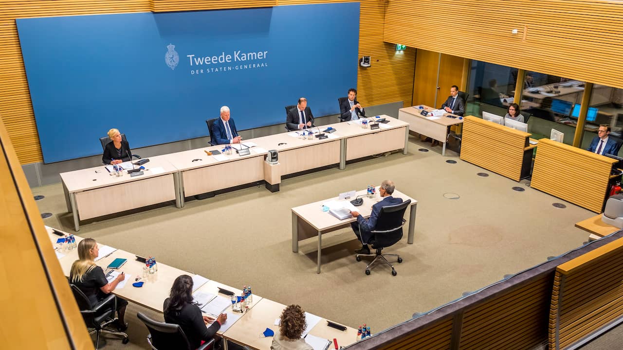 Topambtenaren zouden onder ede waarheid toeslagenaffaire hebben verzwegen