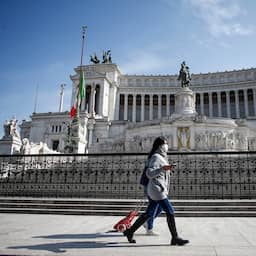 Italiaanse 'coronapas' straks verplicht in onderwijs en openbaar vervoer