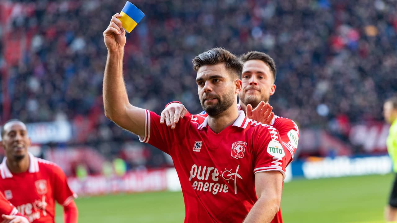 Fc Twente Verslaat Cambuur, Matchwinner Pröpper Betuigt Oekraïne Steun |  Voetbal | Nu.Nl