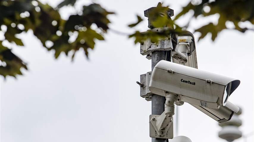 'Politie Amsterdam gebruikte gemeentecamera's om criminelen te zoeken'