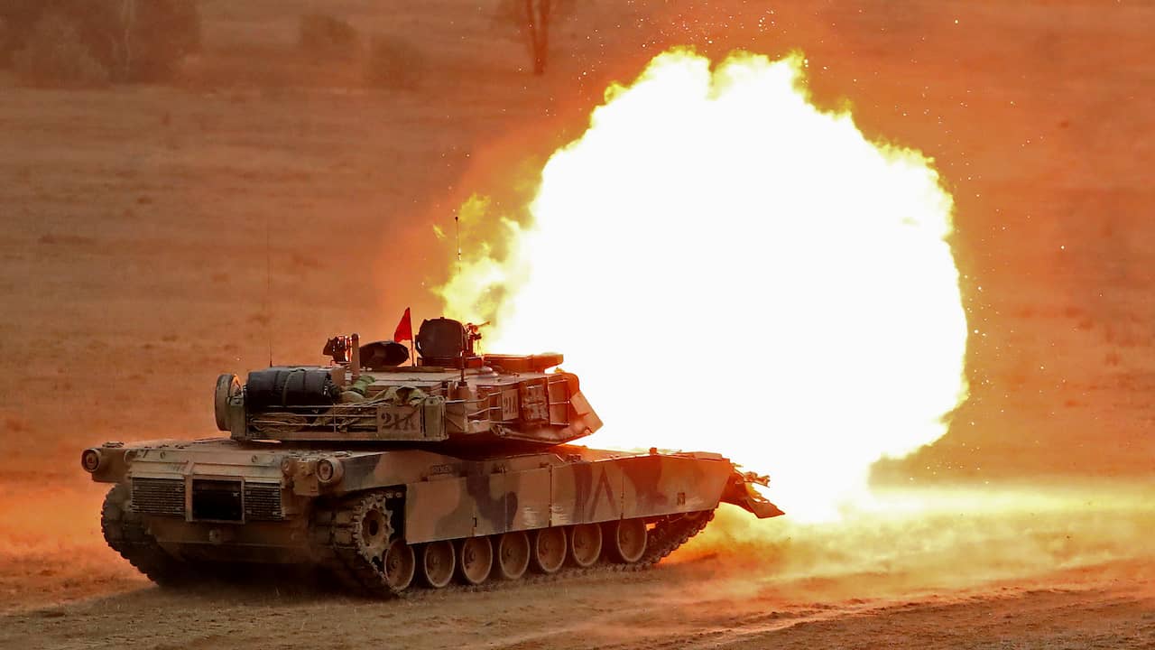 Beeld uit video: Met de M1 Abrams-tanks haalt Oekraïne ook logistieke problemen binnen