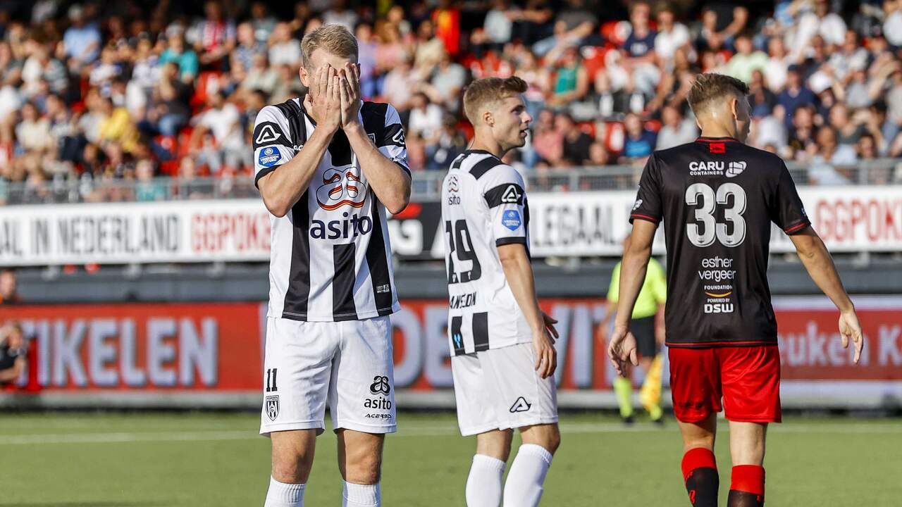 Heracles lost 3-0 to Excelsior in a shocking way.