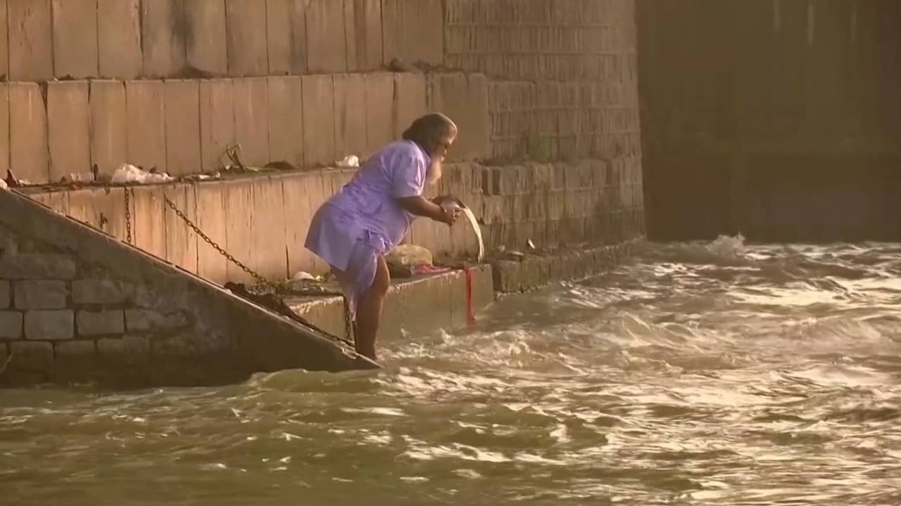 Beeld uit video: Lockdown lijkt extreem vervuilde rivier in India te herstellen
