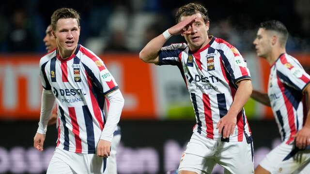 Mats Köhlert juicht na de 1-1.
