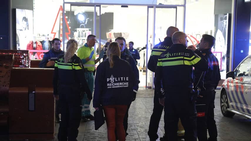 Drie tieners gewond bij steekpartij in centrum Den Haag, verdachte gevlucht