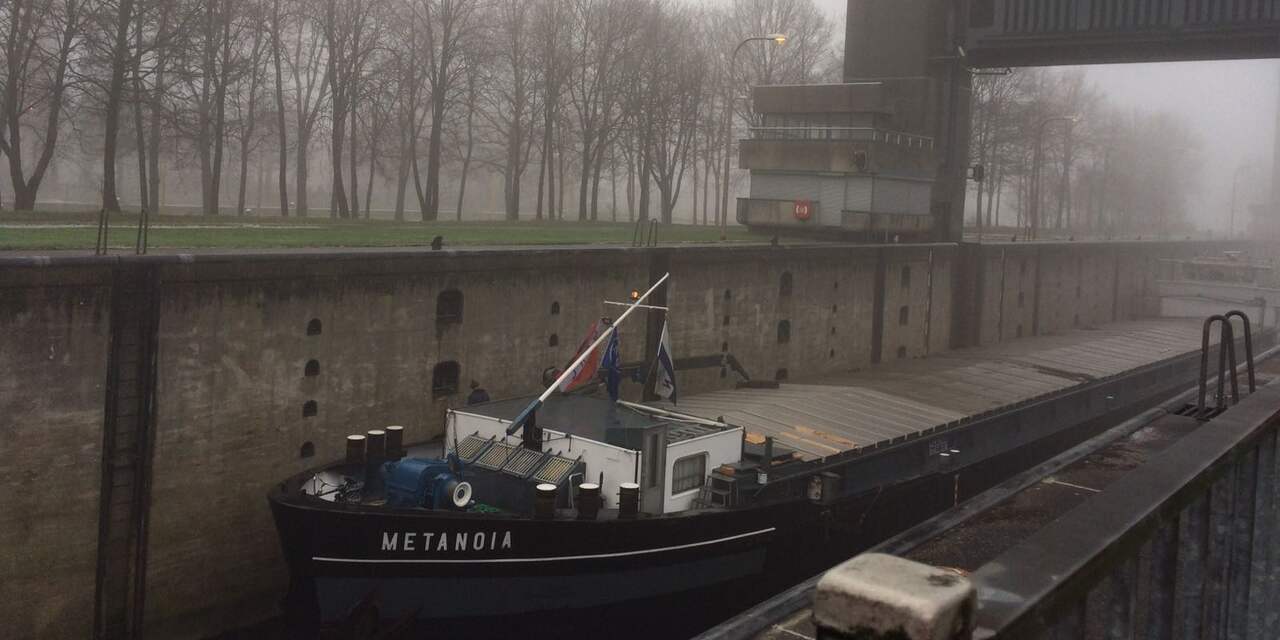 Scheepvaart op Maas-Waalkanaal beperkt hervat