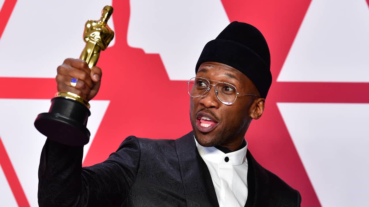 Mahershala Ali refused sex scenes for religious reasons |  NOW