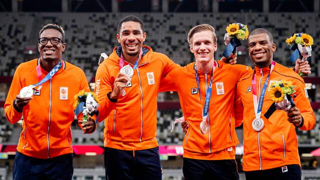 Zilver: estafettemannen (atletiek, 4x400 meter).