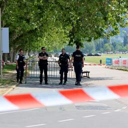 Man met mes valt kinderen aan op speelplaats in Frankrijk, meerdere gewonden