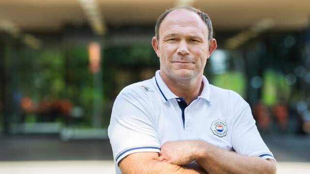 Bondscoach Maarten Arens kan niet zeggen welke judoka's positief testten op corona.