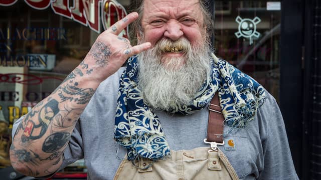 Henk Schiffmacher Wil Winst Postcodeloterij Investeren In Tattoo Museum Henk Schiffmacher Wil Winst Postcodeloterij Investeren In Tattoo Museum