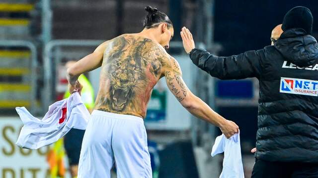 Zlatan Ibrahimovic heeft een aflopend contract in Milaan, maar wil graag blijven.