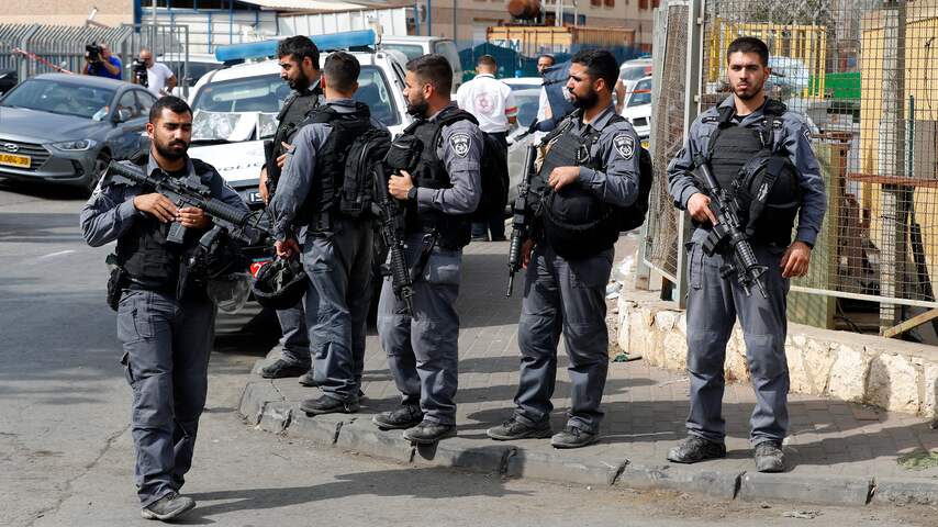Schutter doodt twee Israëliërs op Westelijke Jordaanoever