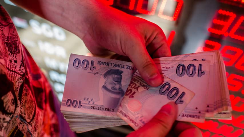 Turkse munt daalt nog verder in waarde: 7 lira voor 1 euro
