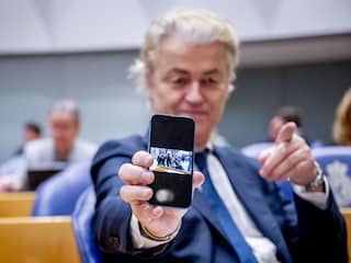 Op1 laat stoel leeg voor Wilders totdat hij komt: 'Politici moeten uitleg geven'
