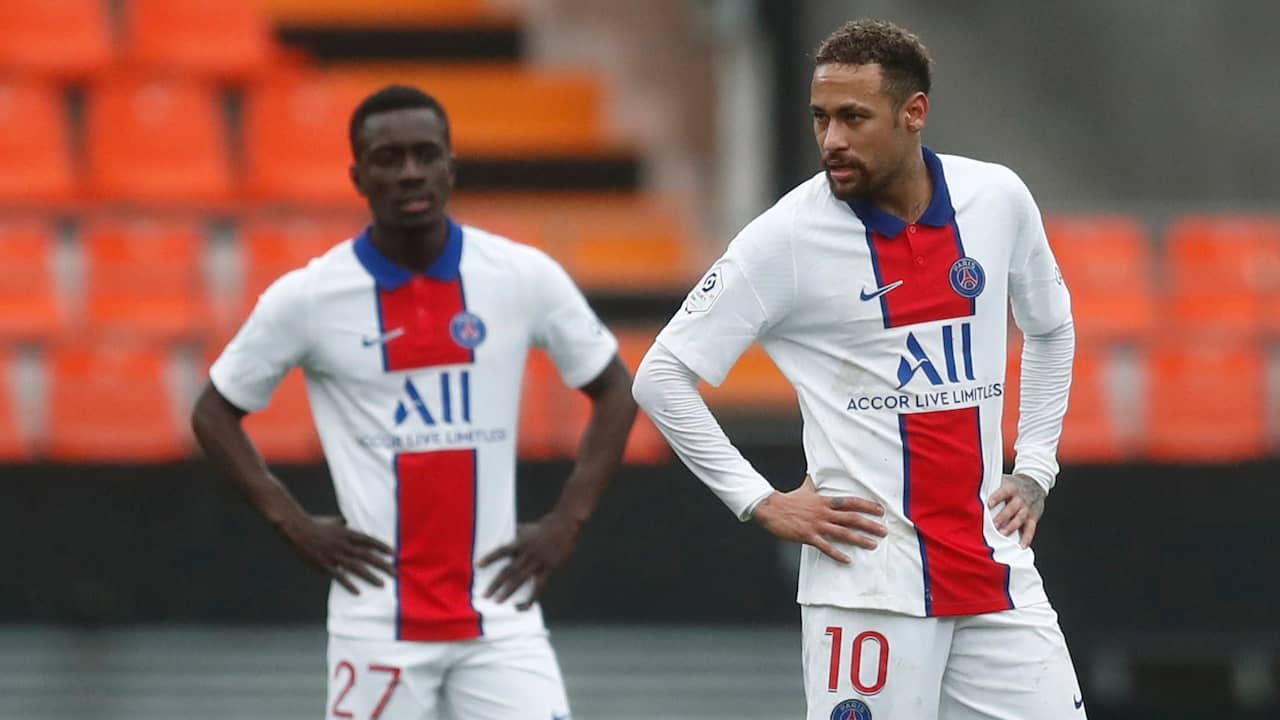 Teleurstelling bij Paris Saint-Germain na de nederlaag tegen Lorient.
