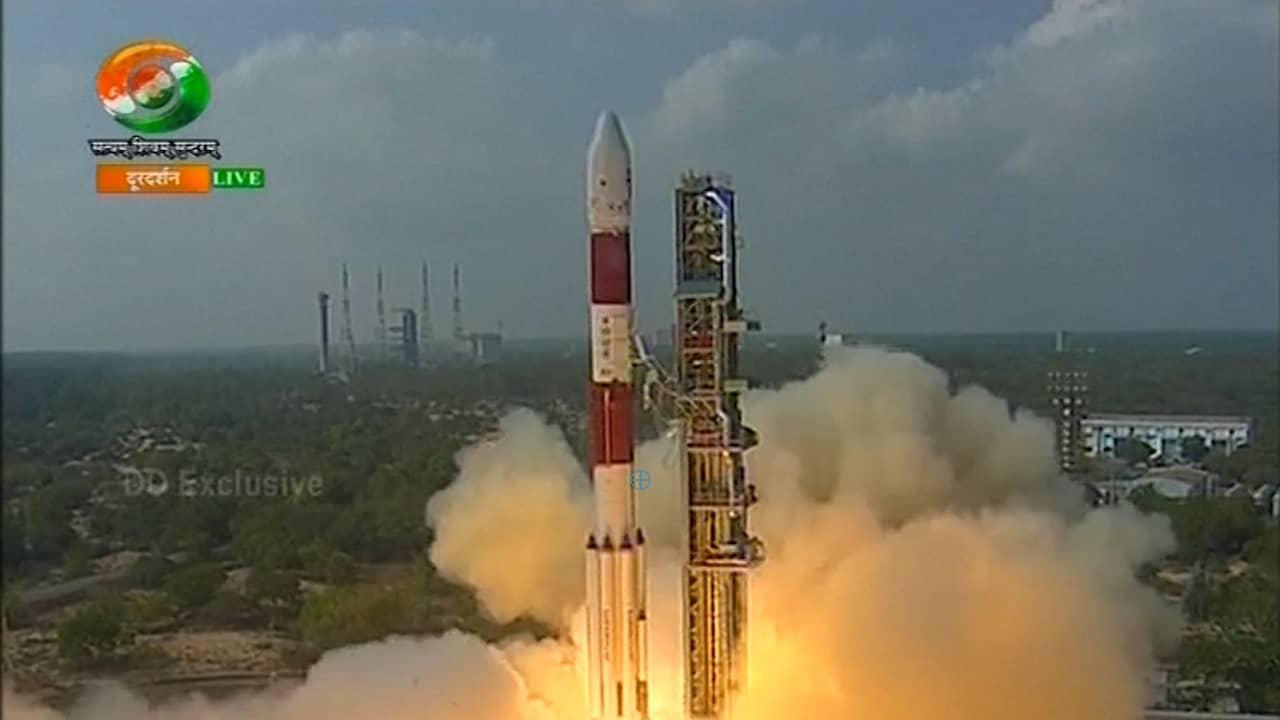 Beeld uit video: India verbreekt wereldrecord met lancering 104 satellieten