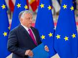 Brussel klaagt Hongarije aan om antihomowetgeving en inperking persvrijheid