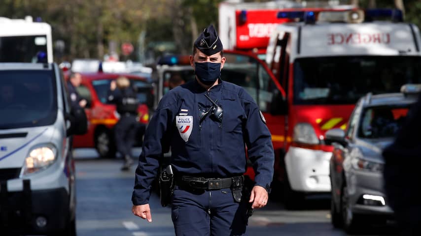 Verdachte van steekpartij wilde Charlie Hebdo-kantoor in brand steken