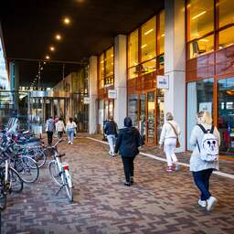 Sfeer gelaten bij Erasmus MC dag na schietpartij, maar 'werk gaat gewoon door'