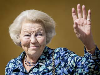 Prinses Beatrix Brengt 86e Verjaardag Door In Huiselijke Kring ...