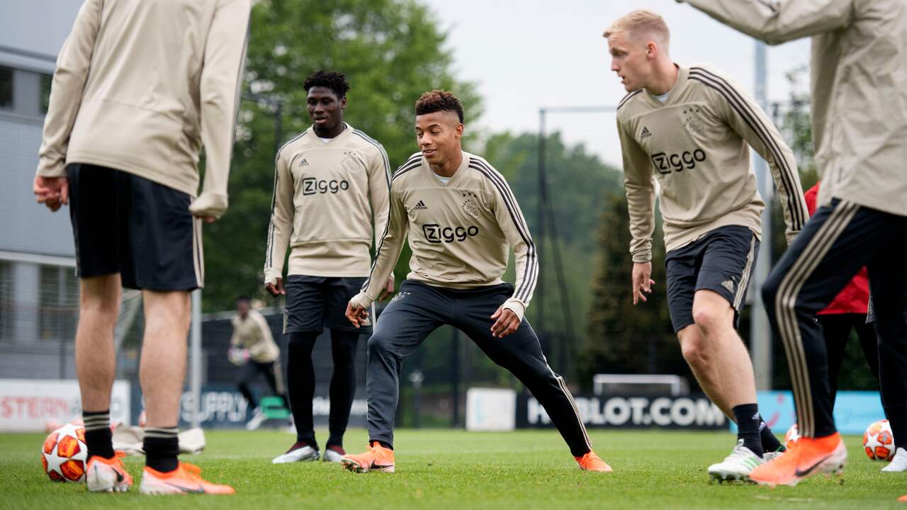 Beeld uit video: Vooruitblik CL: 'Alle reden om te denken dat Ajax de finale haalt'