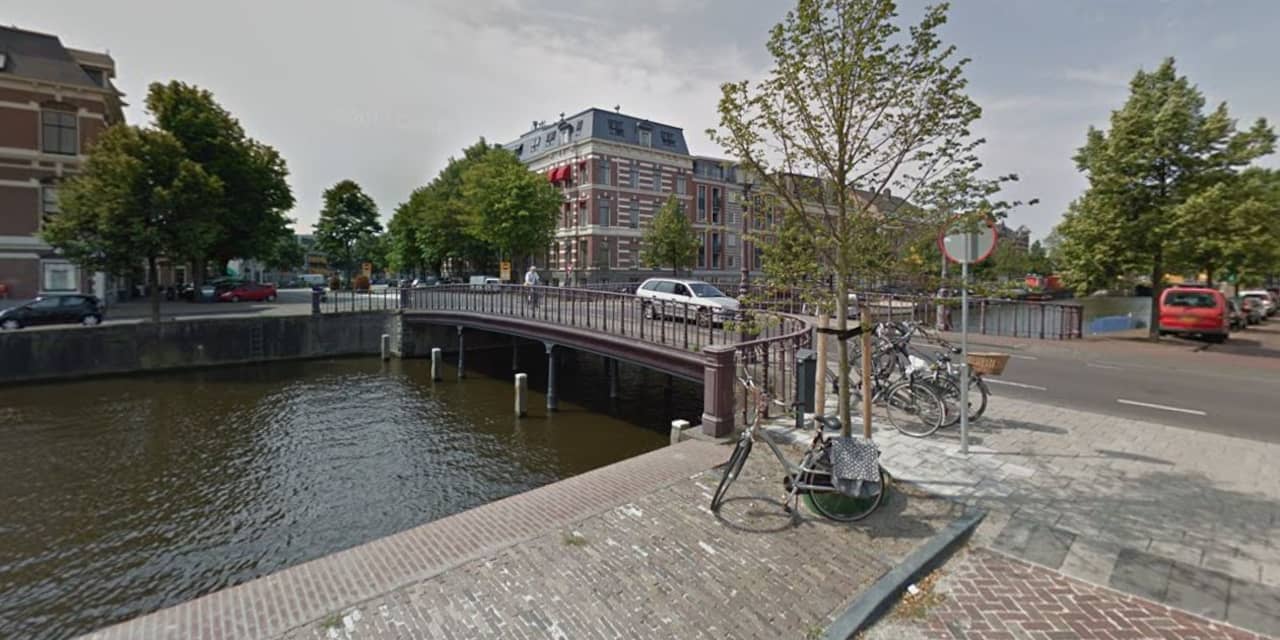 Haarlemse watersporters maken op eigen initiatief grachten schoon