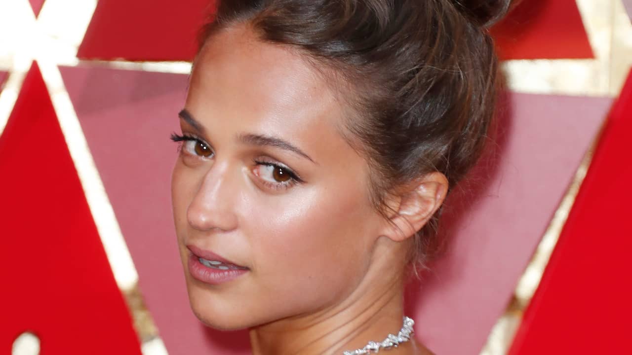 Alicia Vikander baalt dat Tulip Fever niet in Nederland is opgenomen |  Films & Series | NU.nl